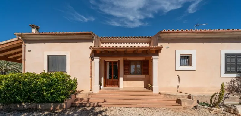 Country house with pool for rent in Ses Salines — photo 4