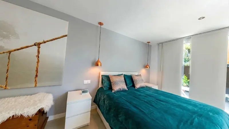 This tasteful single-storey villa is located in the coveted and particularly quiet residential area of Port Verd. — photo 11