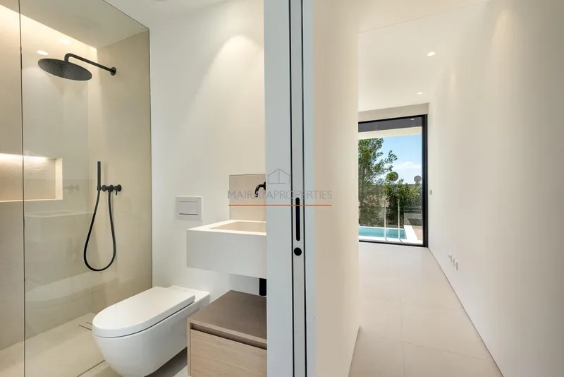 Luxury Semi-Detached Villa in Alcanada — photo 11