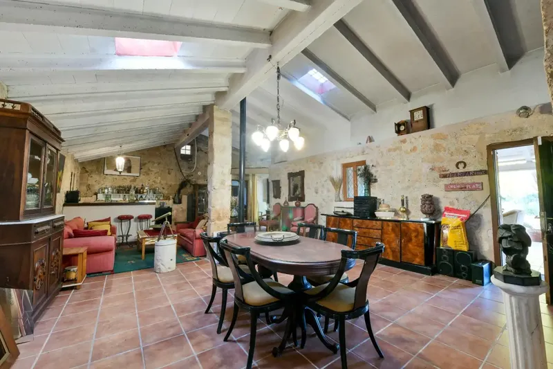 Spacious rustic finca for sale with occupancy certificate in Petra, on a plot of more than 19,000 m2 with especially fertile land — photo 10