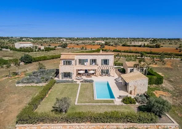 Estate for sale in Es Llombards — photo 4