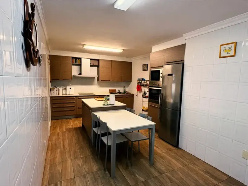 Descubre este espectacular ático de 250 m² ubicado en Palma, concretamente junto al Paseo Mallorca y Santa Catalina o la Riera que combina l — photo 7