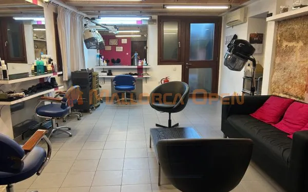 Commercial premises in high-traffic area – Vía Portugal, Manacor — photo 6
