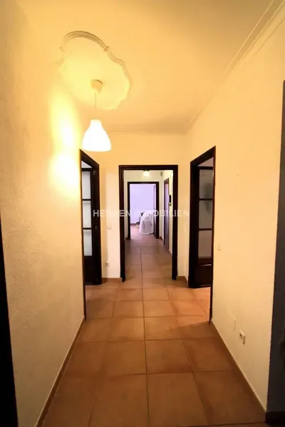 Herden Immobilien Mallorca sells exclusively a beautiful, bright and spacious apartment in the old town, directly at La Lonja in a prime location — photo 7
