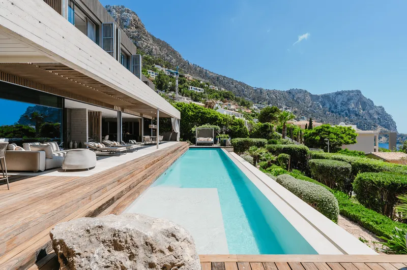 Villa in Cala Llamp with sea view, infinity pool, and spa area — photo 5