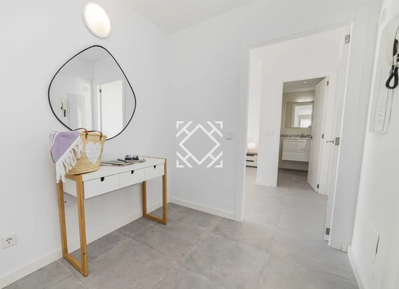 Luxury first line apartment with holiday license in Puerto de Pollensa, Mallorca — photo 8
