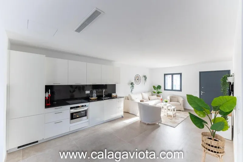 Semi-detached house — photo 10