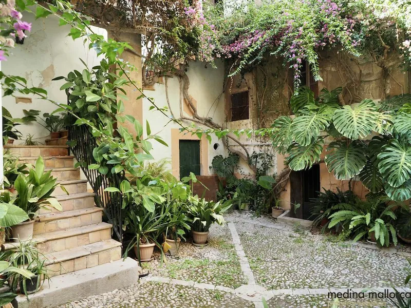 16th-century manor house in the center of Palma — photo 1