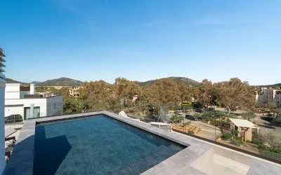 Santa Ponsa, luxurious penthouse with private rooftop pool — photo 2