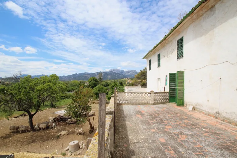 171407 Finca for renovation on the outskirts of Campanet — photo 1