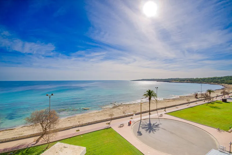 90m² penthouse with 2 bedrooms, sea views & rooftop terrace for sale — photo 3