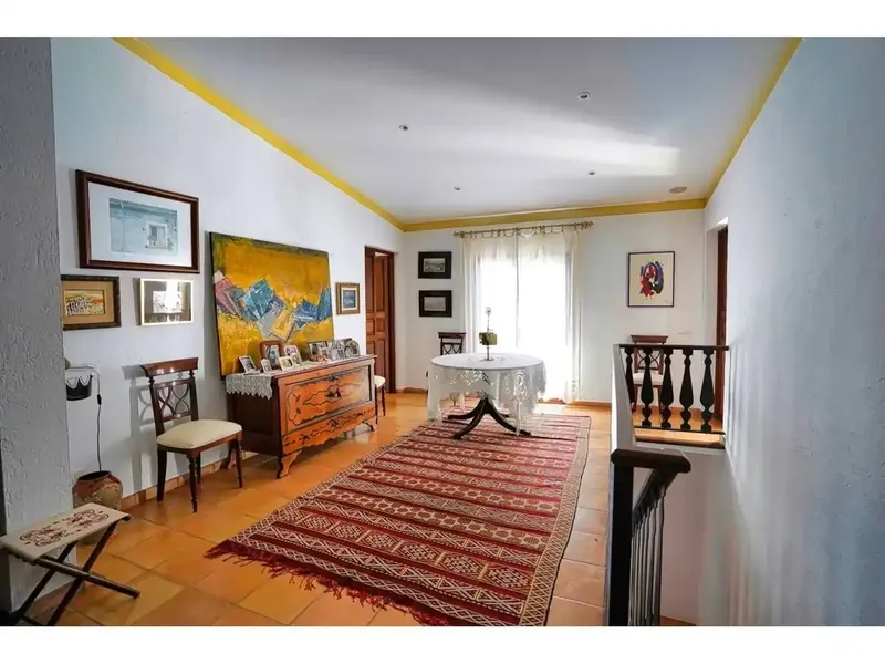 Spectacular rustic estate for sale in Vilafranca de Bonany, Es Puig area, approx. 13,024 m², with country house and annexes built — photo 4