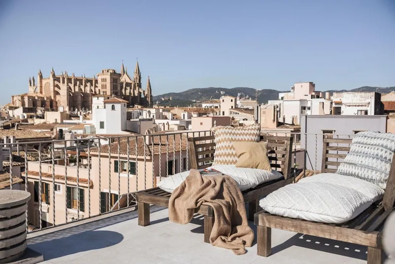 Penthouse duplex with sea and cathedral views in Palma Old Town — photo 1