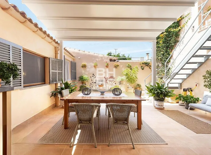 Village/town house for sale in Colònia de Sant Jordi — photo 1