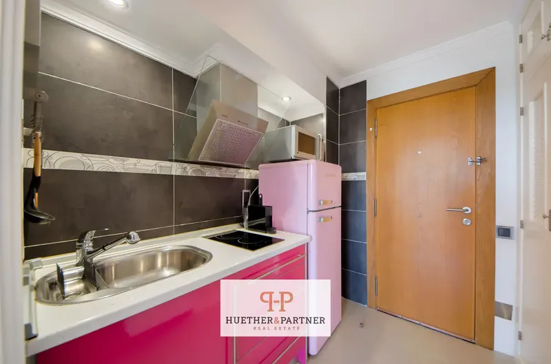 Studio in Cales de Mallorca: this very bright studio, located on the fourth floor, stands out for its successful combination of Mediterranean comfort — photo 1
