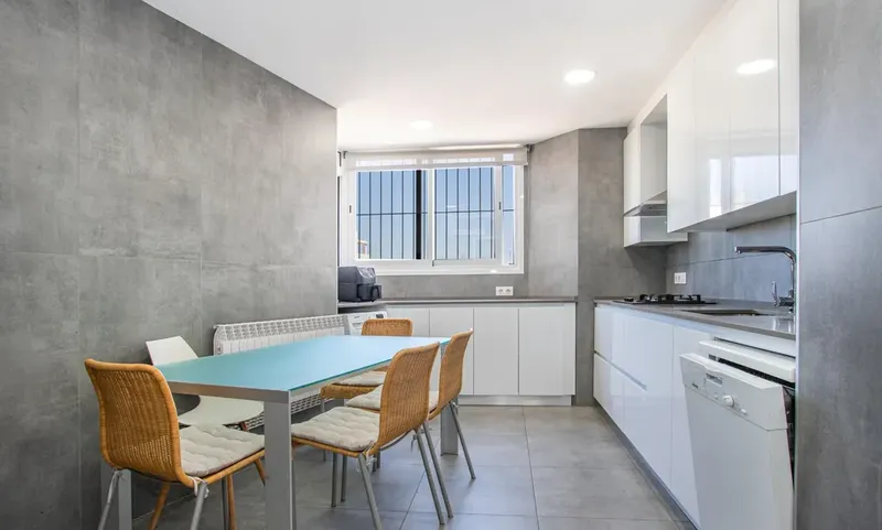 Spectacular Family Penthouse in Foners: Space, T... — photo 9