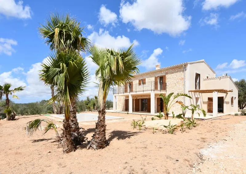 Modern and elegant newly built country house located just 1km from Santanyi — photo 2