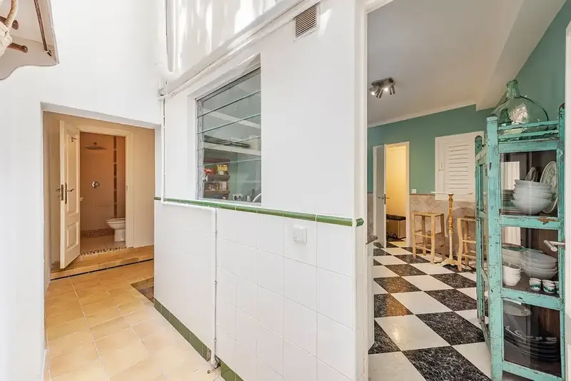 Located in the historic center of Pollença, this elegant townhouse combines authentic Mallorcan charm with all modern comforts — photo 12