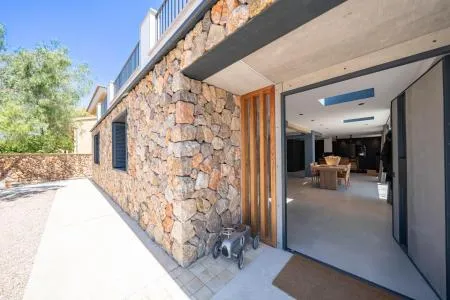 Luxury villa - Bunyola (Palmanyola), built surface 300 m², plot surface 870 m², 4 bedrooms, 3 bathrooms. — photo 3