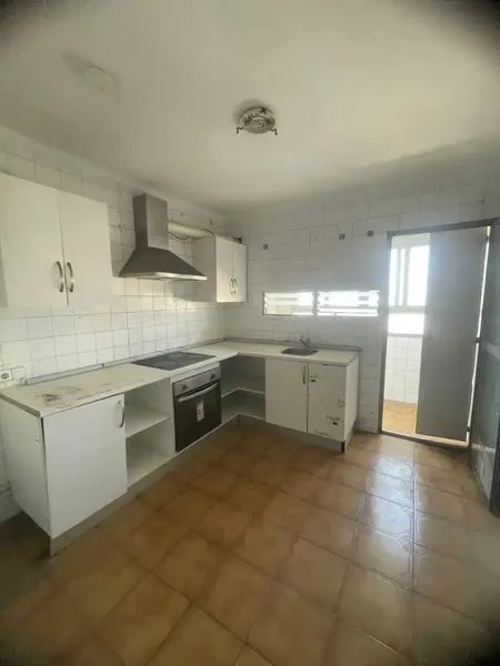 93 m² flat without lift in Palma de Mallorca — photo 11