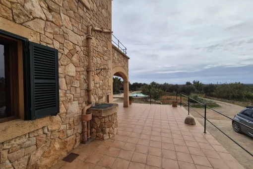 Llucmajor, typically Mallorcan finca with panoramic views and a large pool in Galdent, Llucmajor — photo 6