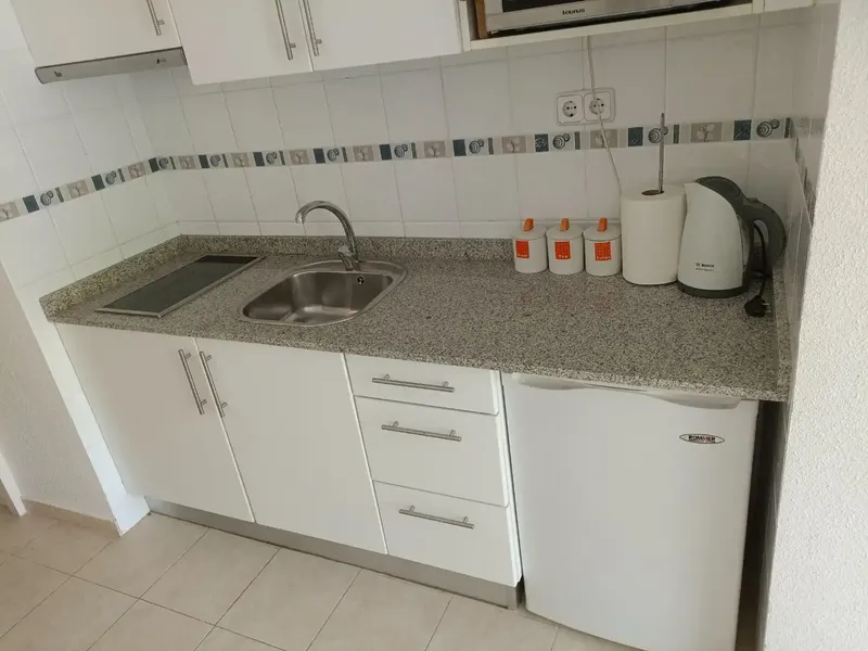 Studio for sale of 40m2 in the Siesta II building. Second floor. Alcudia. Mallorca. Community elements, elevator, reception, pool and — photo 9