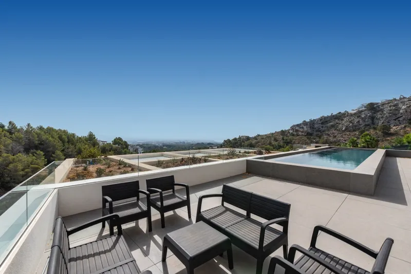 Contemporary Architectural Villa with Infinity Pool and Panoramic Views in Son Vida — photo 7