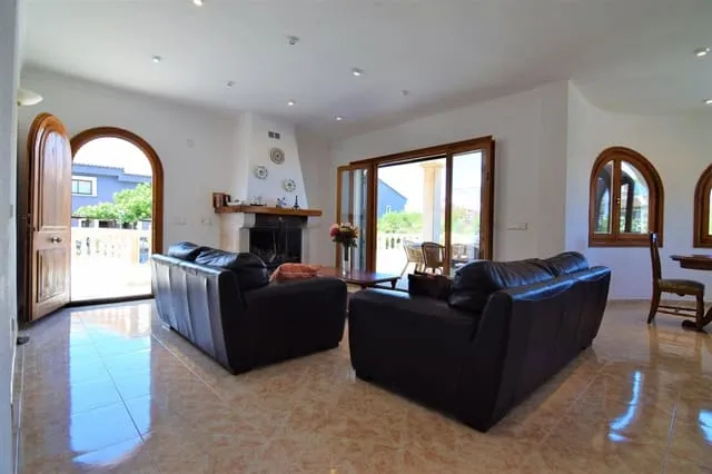 Villa for rent in Colonia de Sant Pere / Colonia de San Pedro, Artà, Mallorca — photo 3