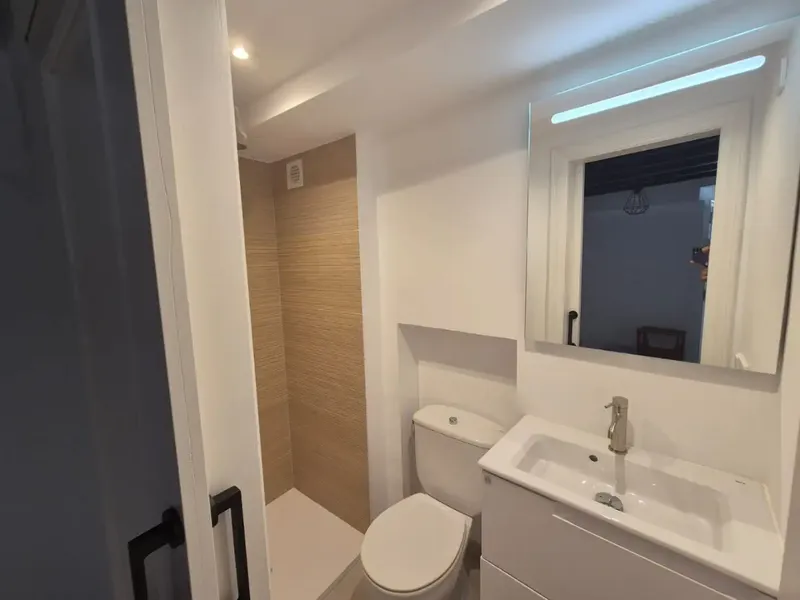 Renovated studio with balcony and exposed beams in Palma's old town — photo 5