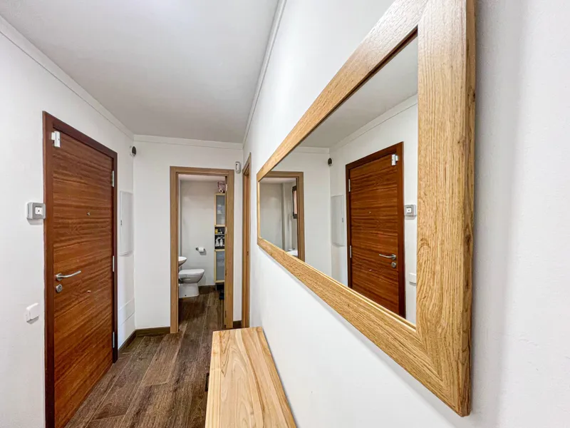 Beautiful renovated flat on the first line of the sea — photo 4