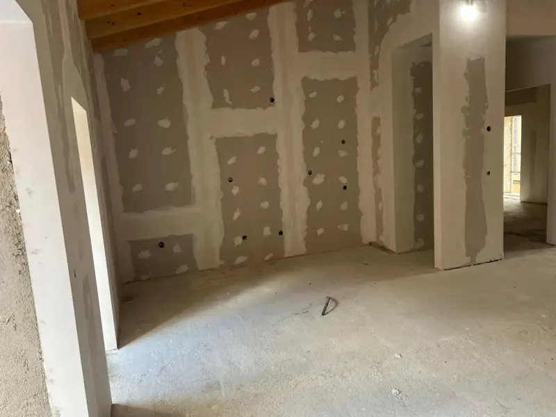 Amplio piso de obra nueva con gran potencial en Manacor! — photo 2