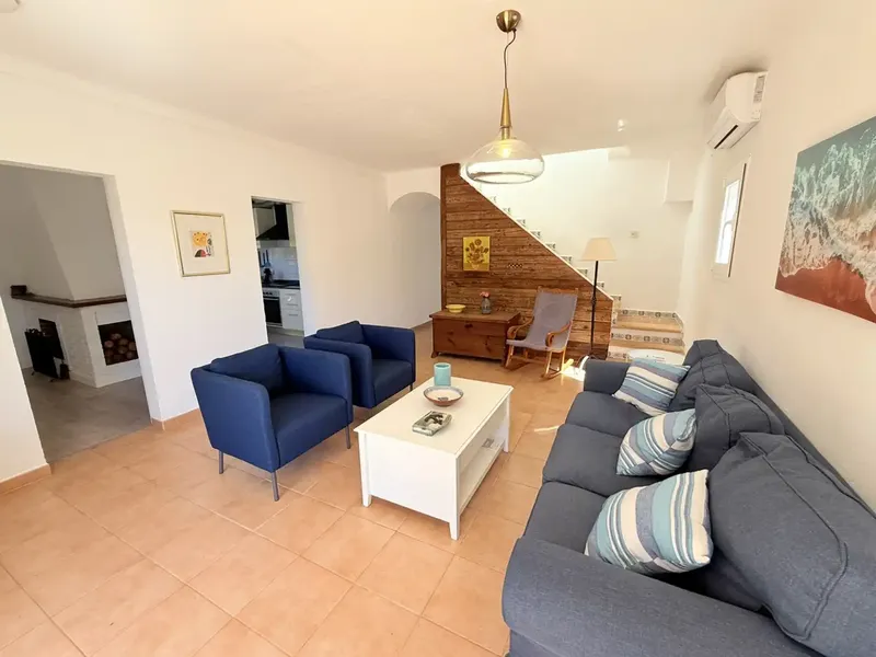 Casa con jardín en alquiler en Carrer del Xaloc — photo 5