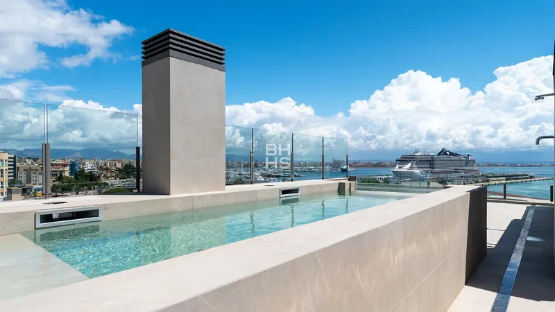 Penthouse for sale in Paseo Marítimo — photo 3