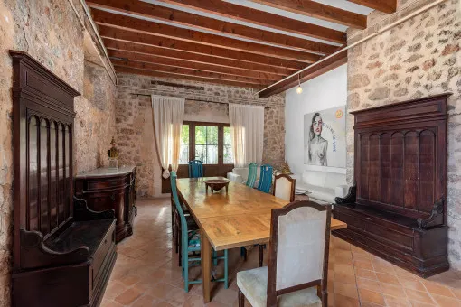 Valldemossa, historic manor house amidst nature near Valldemossa — photo 9
