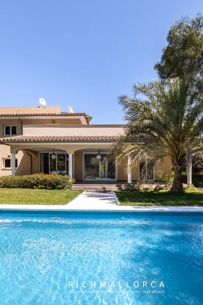 Villa with pool and large garage for several cars in Sol de Mallorca — photo 4