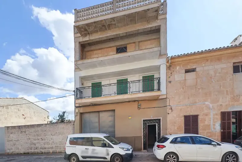 House of 439 m² located in Campos, Balearic Islands — photo 1
