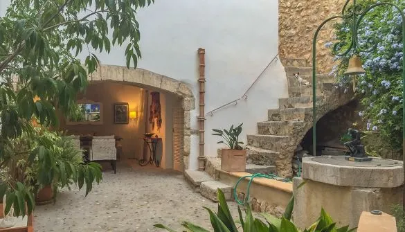 Townhouse in Selva — photo 1