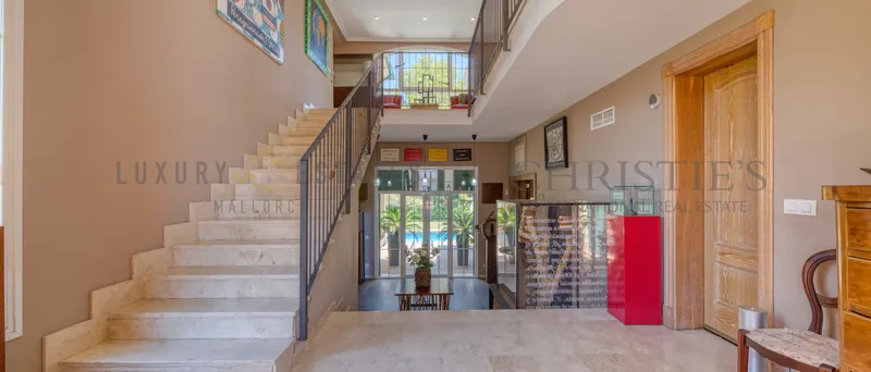 Well-kept villa in Cala Vinyas with partial sea views near the beach — photo 9