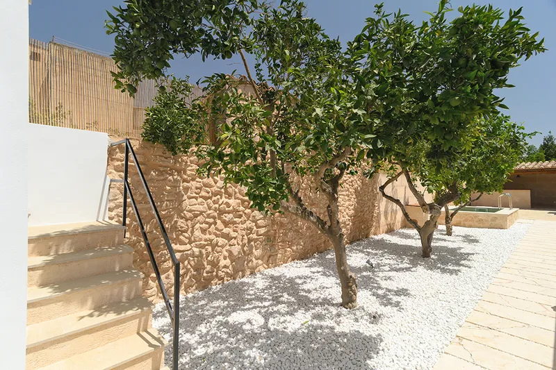 Mediterranean Charm in Llucmajor - House with Patio, Pool and Barbecue — photo 11