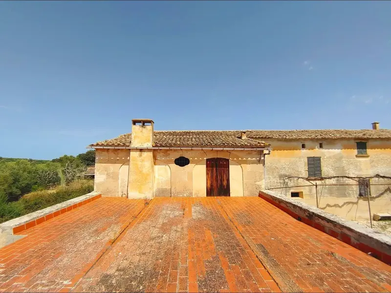 This magnificent Mallorcan country house with 550,000 m2 of land and buildings totaling 2,000 m2 in Algaida dates from the 15th century, although the — photo 12