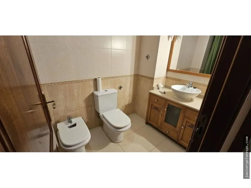 Apartment for rent on Calle d'Oviedo — photo 10