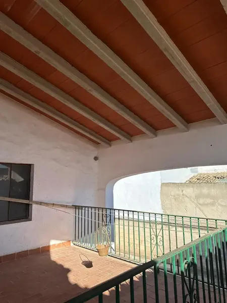 Charming Mallorcan village house with over 250 m² of built area and large garden in the center of Búger. — photo 3
