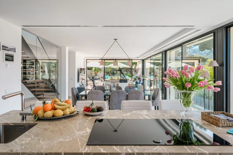 Design-Forward Sea View Villa in Puerto de Sóller — photo 10