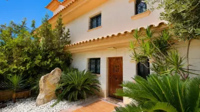 House on Carrer de Santa Maria, no. No Information — photo 4