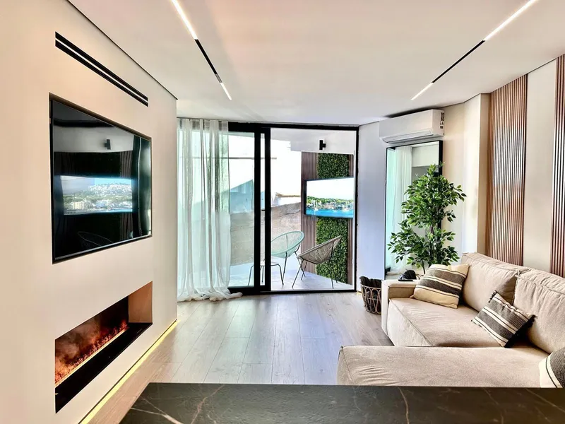 Renovated apartment in Santa Ponça on the first line with parking — photo 1