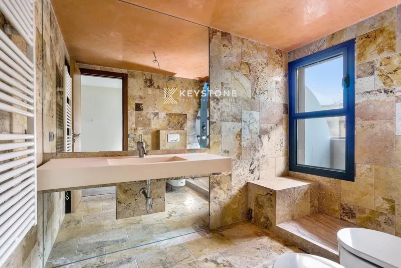 Penthouse — photo 12