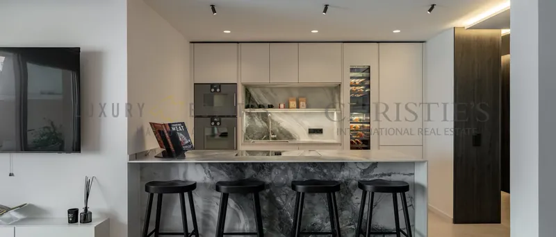 Luxurious penthouse in Palma with spectacular roof terrace on the Paseo Marítimo — photo 7