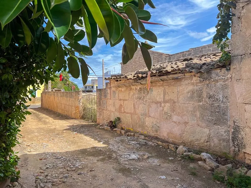 Urban Plot for Sale in Ses Salines, Mallorca | Build Your Dream Home — photo 2