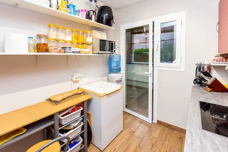 Bonallarmca offers this great opportunity in Son Ferrer. Beautiful ground floor renovated with taste in a very quiet area, with excellent quality — photo 8
