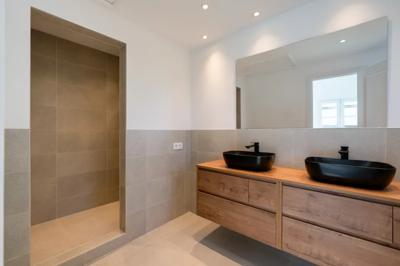 Renovated Mediterranean villa in sought-after villa urbanization — photo 9